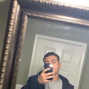 Meet your Posher, Javier